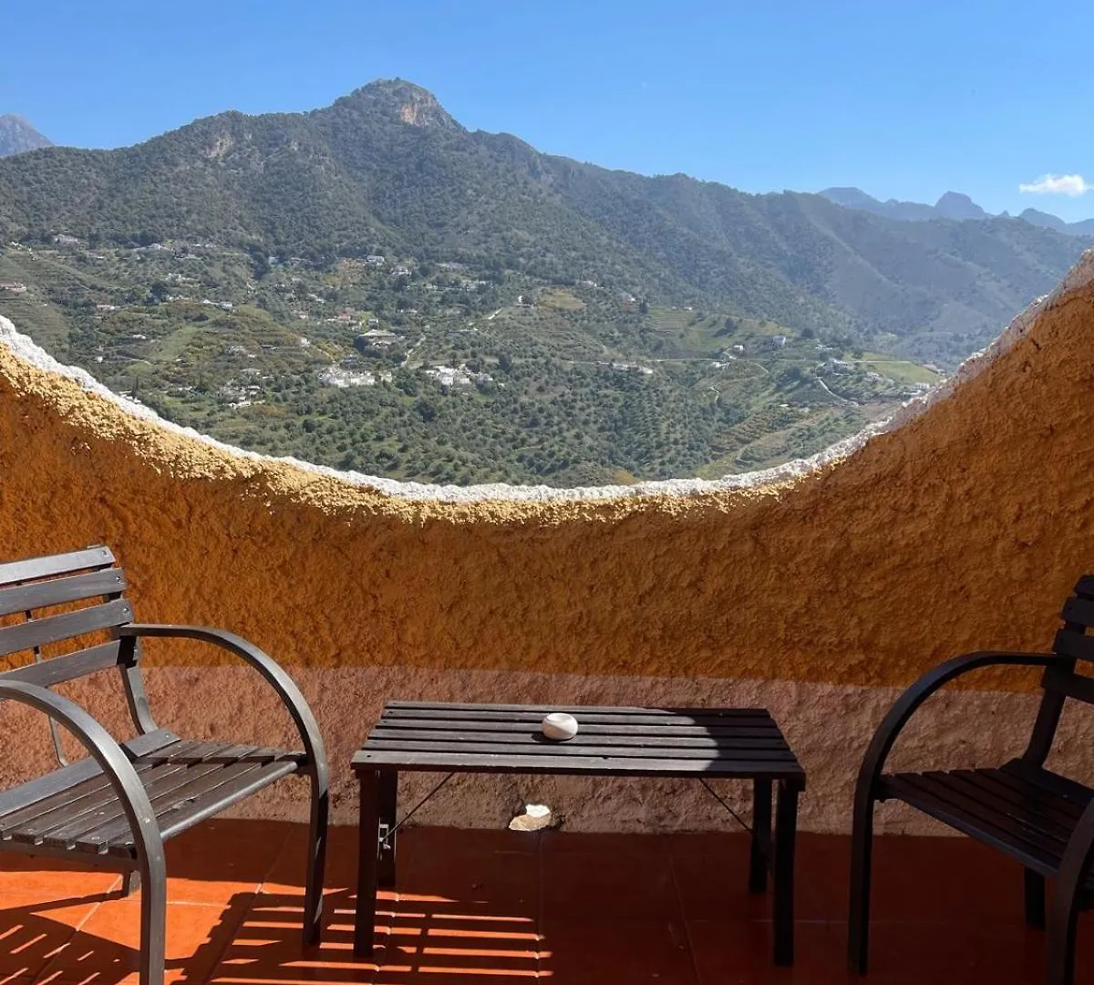 Hotel Rural Los Caracoles Фрихилиана